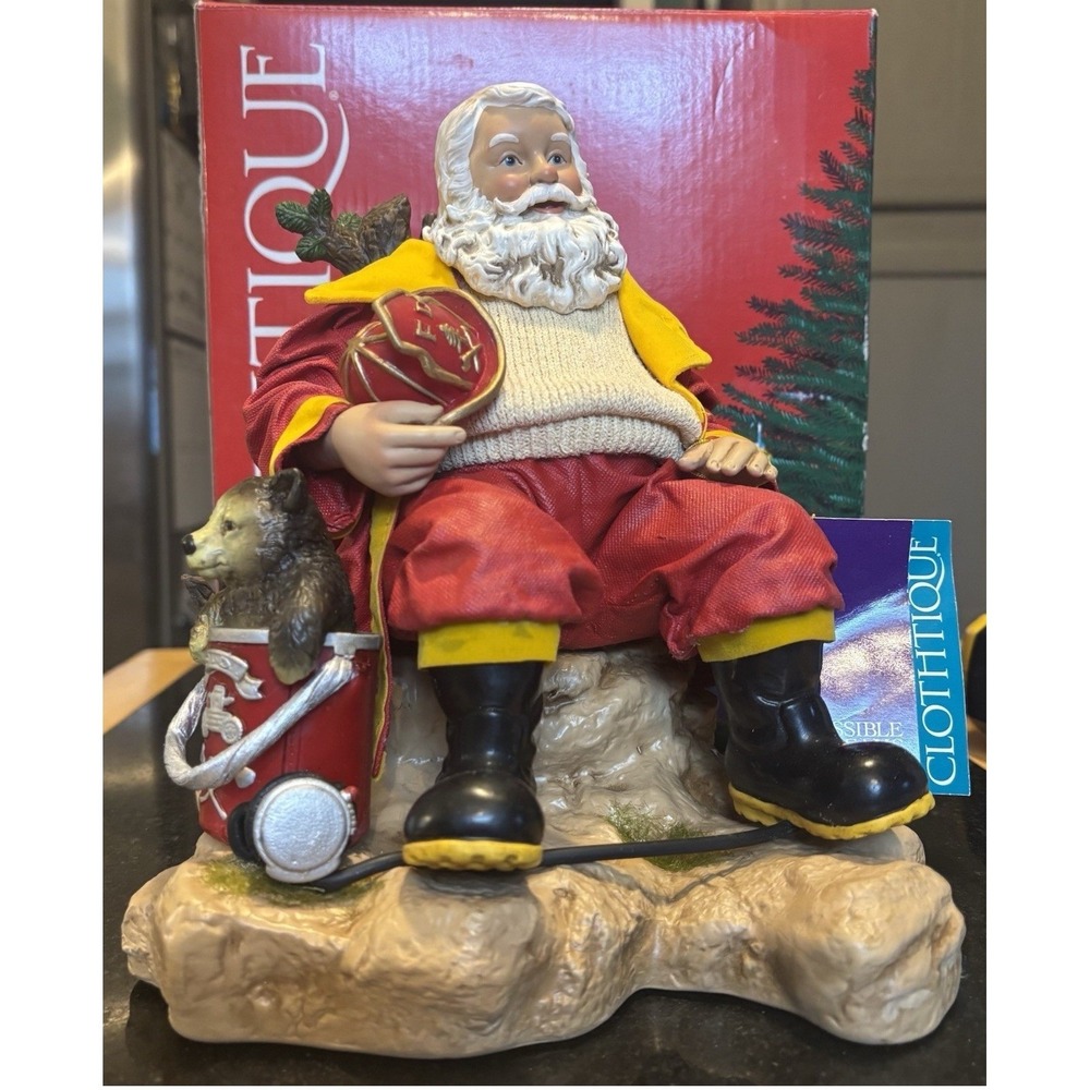 Possible Dreams Clothtique American Hero Fireman Santa Musical Figurine 713361